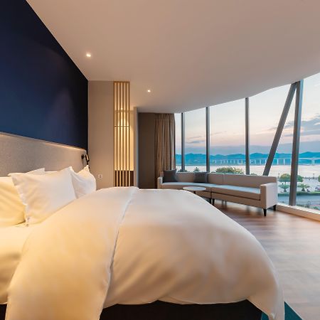 Holiday Inn Express Yichang Riverside By Ihg Bagian luar foto