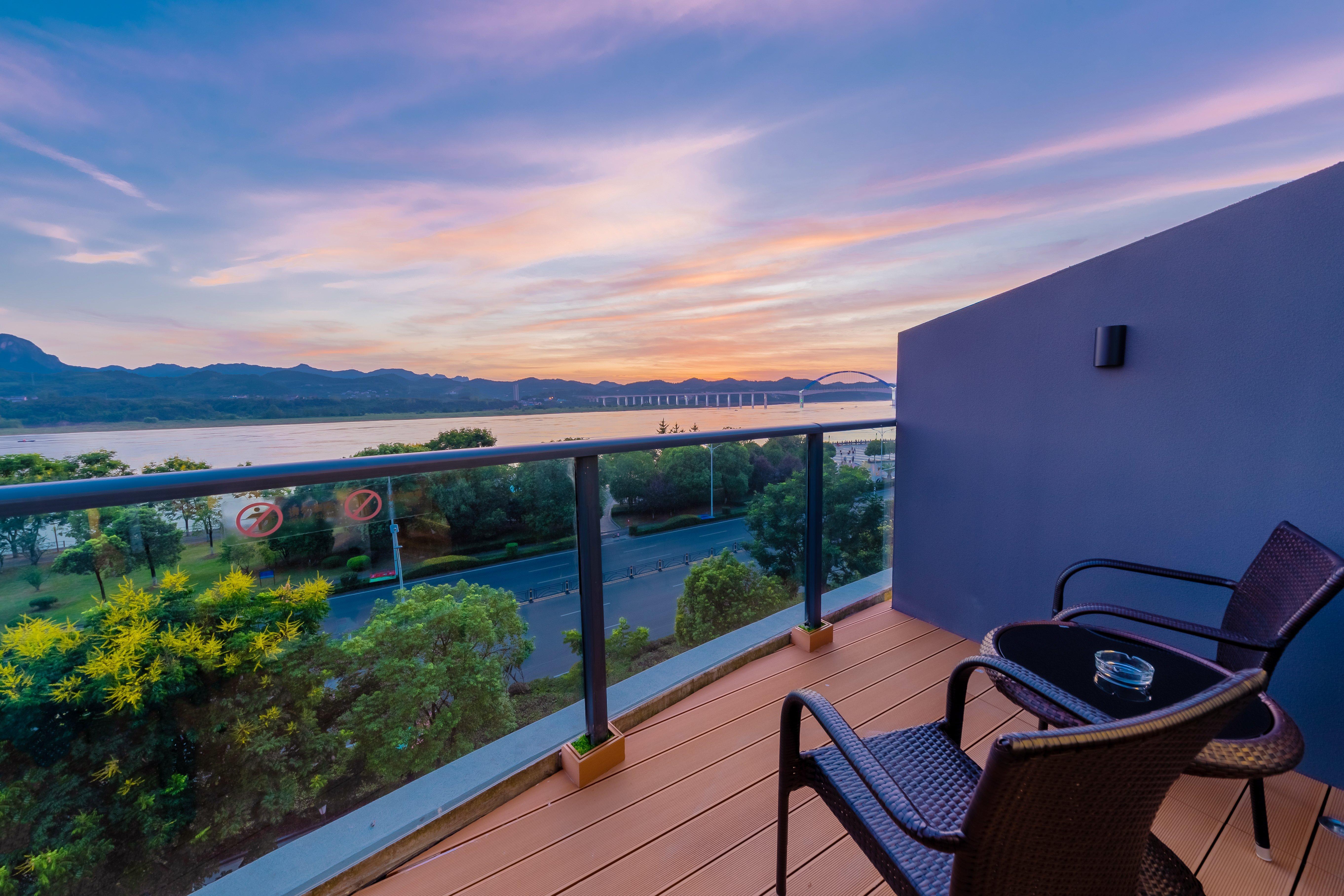 Holiday Inn Express Yichang Riverside By Ihg Bagian luar foto