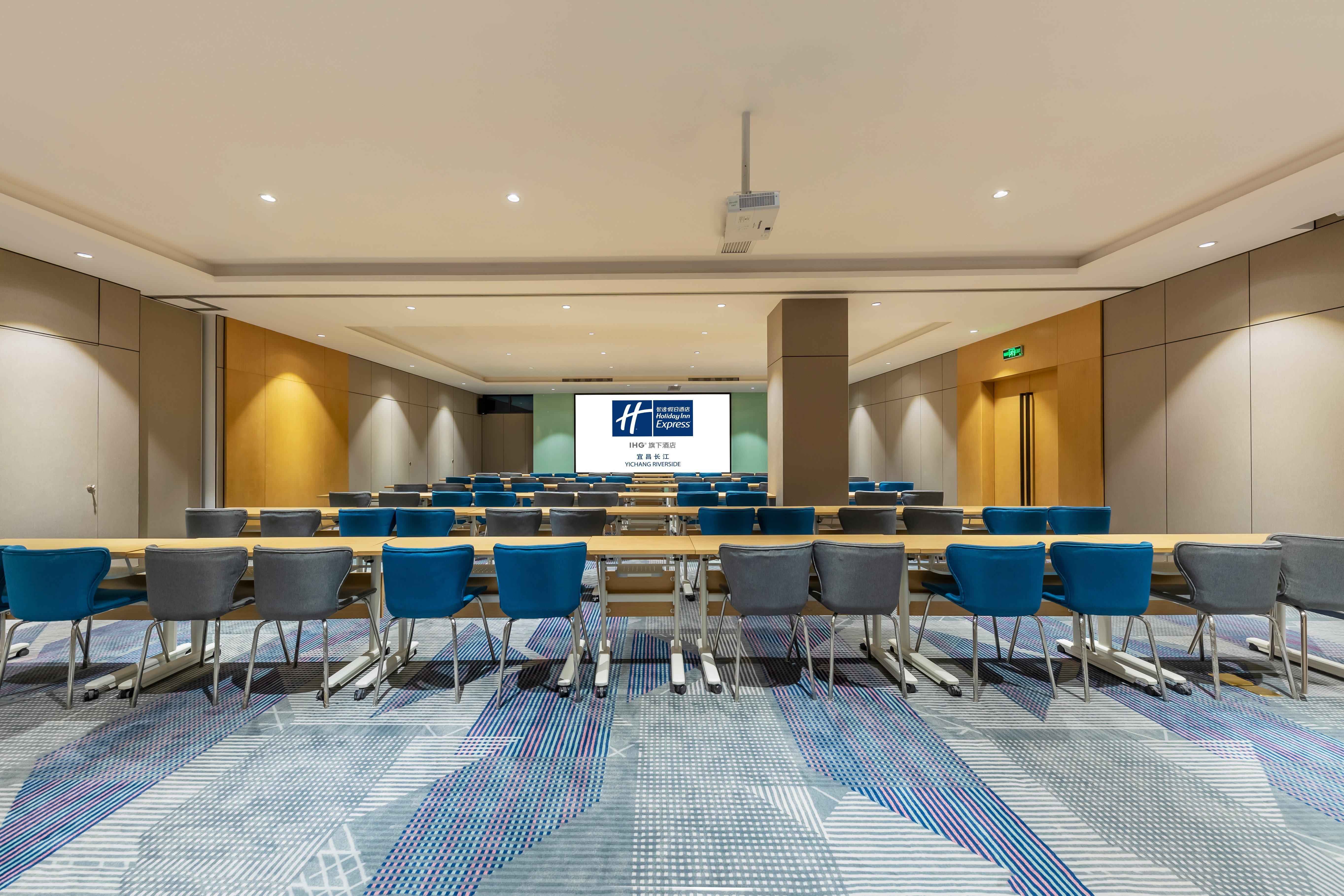 Holiday Inn Express Yichang Riverside By Ihg Bagian luar foto