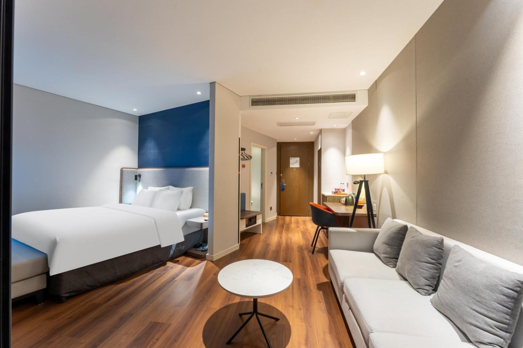 Holiday Inn Express Yichang Riverside By Ihg Bagian luar foto