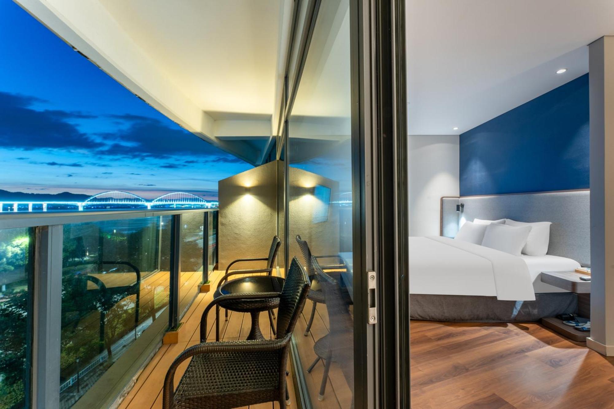 Holiday Inn Express Yichang Riverside By Ihg Bagian luar foto